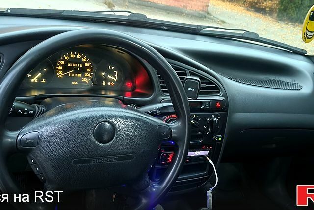 Зеленый ЗАЗ Сенс, объемом двигателя 1.3 л и пробегом 270 тыс. км за 1700 $, фото 1 на Automoto.ua