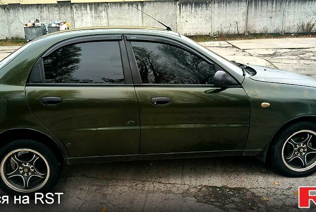 Зеленый ЗАЗ Сенс, объемом двигателя 1.3 л и пробегом 270 тыс. км за 1700 $, фото 5 на Automoto.ua