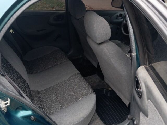 Зелений ЗАЗ Sens, об'ємом двигуна 1.3 л та пробігом 300 тис. км за 1098 $, фото 4 на Automoto.ua