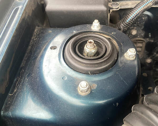 Зелений ЗАЗ Sens, об'ємом двигуна 1.3 л та пробігом 210 тис. км за 2000 $, фото 10 на Automoto.ua