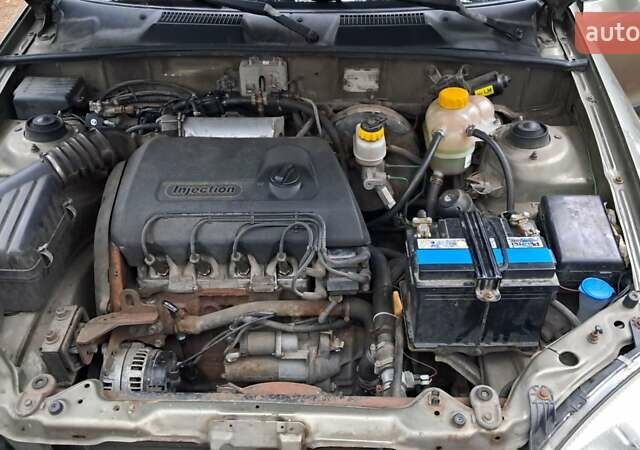 Зеленый ЗАЗ Сенс, объемом двигателя 1.3 л и пробегом 130 тыс. км за 1799 $, фото 3 на Automoto.ua