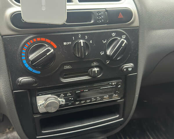 Зелений ЗАЗ Sens, об'ємом двигуна 1.3 л та пробігом 165 тис. км за 2400 $, фото 1 на Automoto.ua