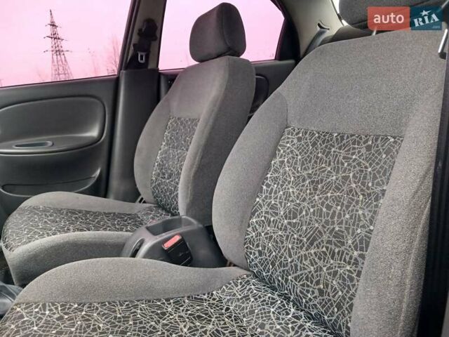 Зелений ЗАЗ Sens, об'ємом двигуна 1.3 л та пробігом 188 тис. км за 2500 $, фото 43 на Automoto.ua