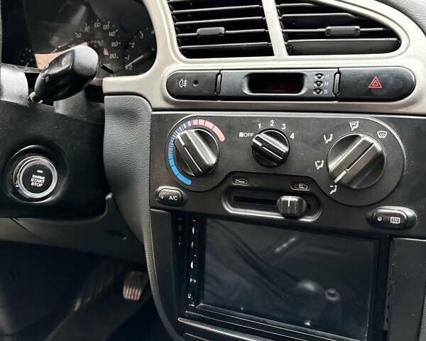 Зелений ЗАЗ Sens, об'ємом двигуна 1.3 л та пробігом 129 тис. км за 2300 $, фото 8 на Automoto.ua