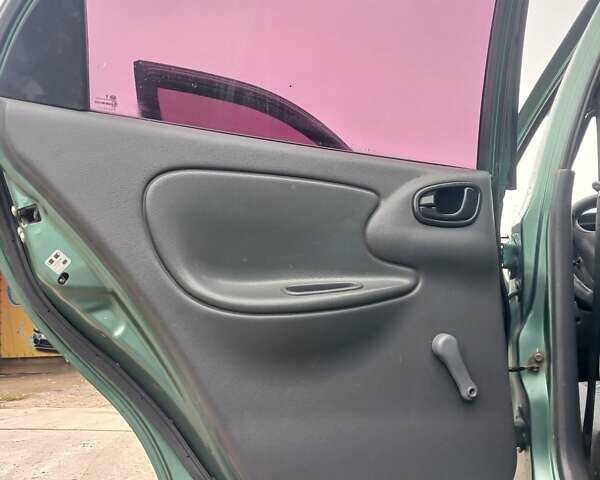 Зелений ЗАЗ Sens, об'ємом двигуна 1.3 л та пробігом 188 тис. км за 2500 $, фото 33 на Automoto.ua