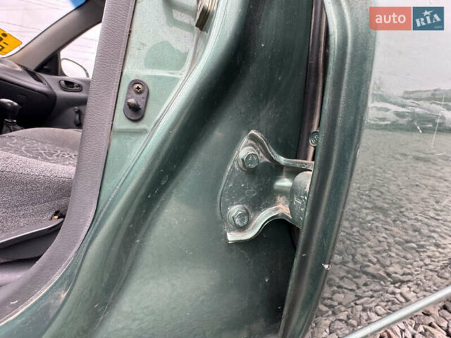 Зеленый ЗАЗ Сенс, объемом двигателя 1.3 л и пробегом 54 тыс. км за 2400 $, фото 24 на Automoto.ua