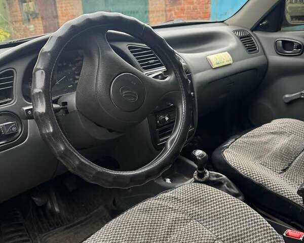 Зелений ЗАЗ Sens, об'ємом двигуна 1.3 л та пробігом 145 тис. км за 2600 $, фото 4 на Automoto.ua