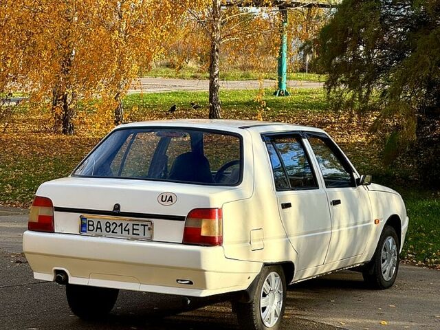 Білий ЗАЗ Славута, об'ємом двигуна 1.2 л та пробігом 93 тис. км за 1250 $, фото 3 на Automoto.ua