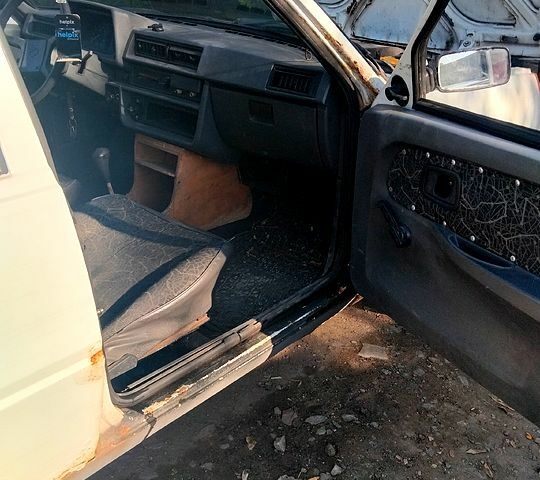 Белый ЗАЗ Славута, объемом двигателя 1.2 л и пробегом 250 тыс. км за 700 $, фото 7 на Automoto.ua