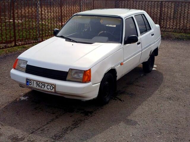 Белый ЗАЗ Славута, объемом двигателя 1.2 л и пробегом 221 тыс. км за 710 $, фото 1 на Automoto.ua