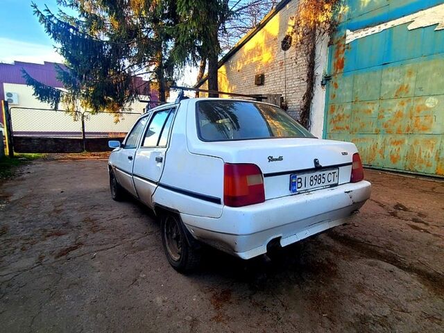 Белый ЗАЗ Славута, объемом двигателя 1.2 л и пробегом 0 тыс. км за 750 $, фото 2 на Automoto.ua
