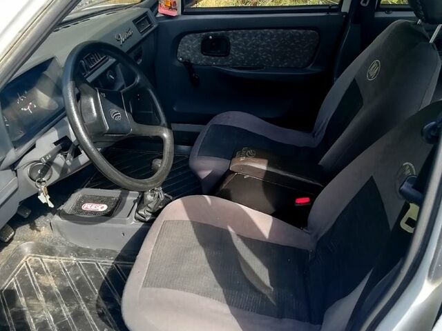 Белый ЗАЗ Славута, объемом двигателя 1.2 л и пробегом 80 тыс. км за 1100 $, фото 3 на Automoto.ua