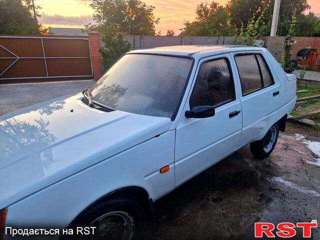 Белый ЗАЗ Славута, объемом двигателя 1.3 л и пробегом 51 тыс. км за 1550 $, фото 7 на Automoto.ua