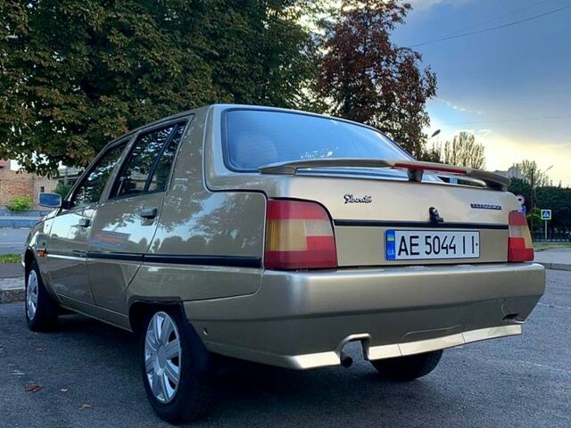 Бежевий ЗАЗ Славута, об'ємом двигуна 1.2 л та пробігом 90 тис. км за 1600 $, фото 1 на Automoto.ua