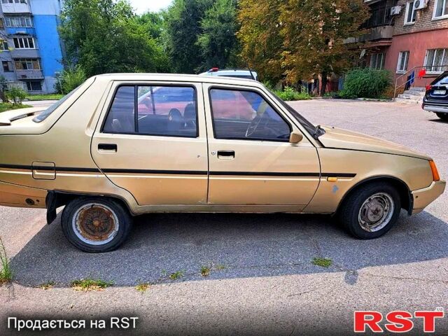 Бежевый ЗАЗ Славута, объемом двигателя 1.2 л и пробегом 117 тыс. км за 800 $, фото 2 на Automoto.ua