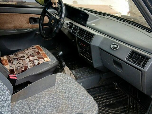 Бежевый ЗАЗ Славута, объемом двигателя 1.2 л и пробегом 200 тыс. км за 1000 $, фото 5 на Automoto.ua