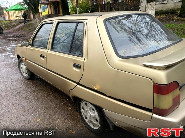 Бежевый ЗАЗ Славута, объемом двигателя 1.3 л и пробегом 119 тыс. км за 700 $, фото 3 на Automoto.ua