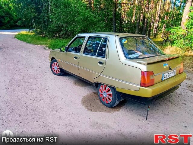 Бежевий ЗАЗ Славута, об'ємом двигуна 1.3 л та пробігом 174 тис. км за 1100 $, фото 3 на Automoto.ua