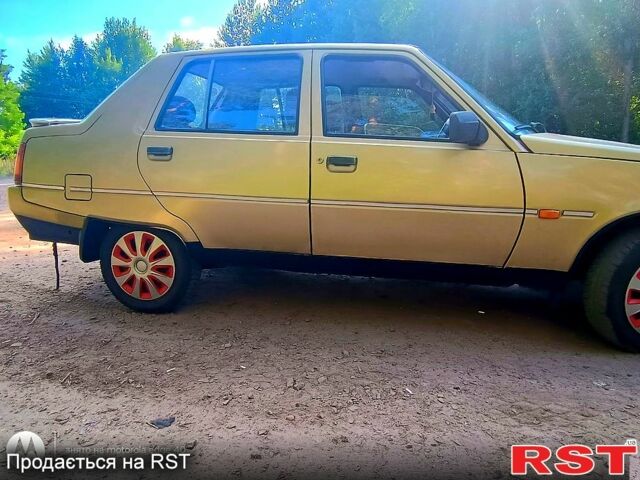 Бежевий ЗАЗ Славута, об'ємом двигуна 1.3 л та пробігом 174 тис. км за 1100 $, фото 1 на Automoto.ua