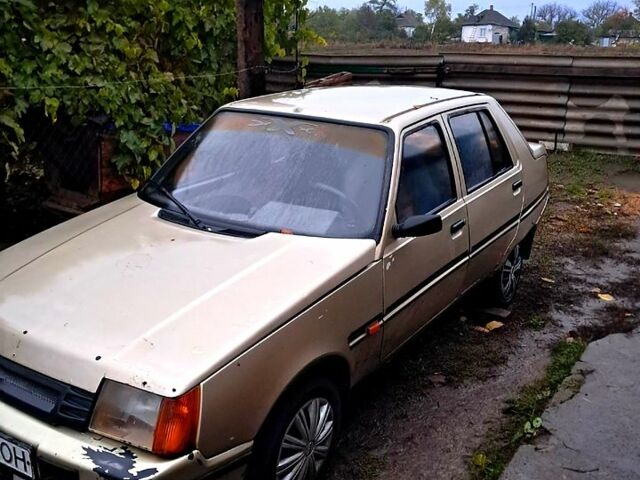 Бежевий ЗАЗ Славута, об'ємом двигуна 1.2 л та пробігом 398 тис. км за 500 $, фото 1 на Automoto.ua