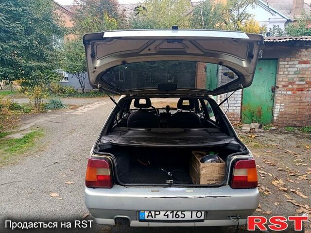 Бежевый ЗАЗ Славута, объемом двигателя 1.2 л и пробегом 129 тыс. км за 950 $, фото 4 на Automoto.ua