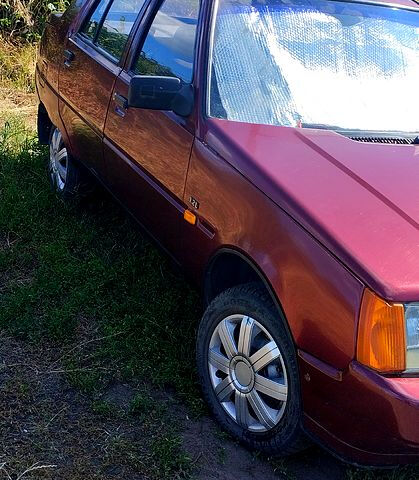 Красный ЗАЗ Славута, объемом двигателя 1.2 л и пробегом 100 тыс. км за 1200 $, фото 1 на Automoto.ua
