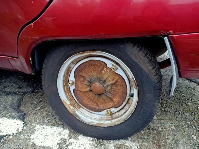 Красный ЗАЗ Славута, объемом двигателя 1.2 л и пробегом 110 тыс. км за 590 $, фото 4 на Automoto.ua