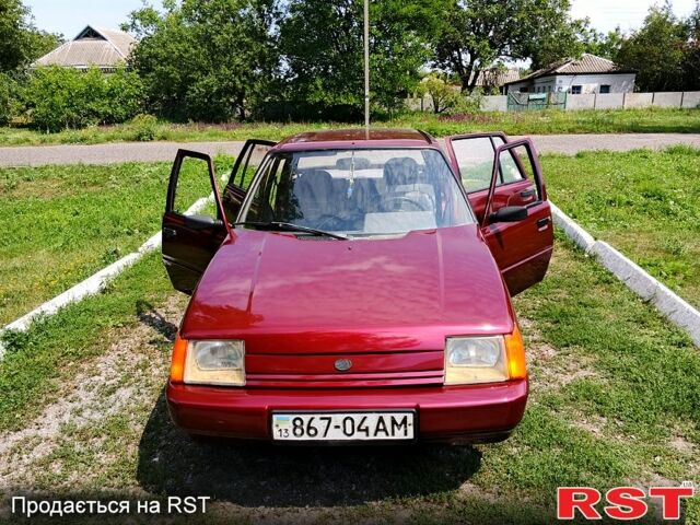 Красный ЗАЗ Славута, объемом двигателя 1.2 л и пробегом 96 тыс. км за 1200 $, фото 4 на Automoto.ua