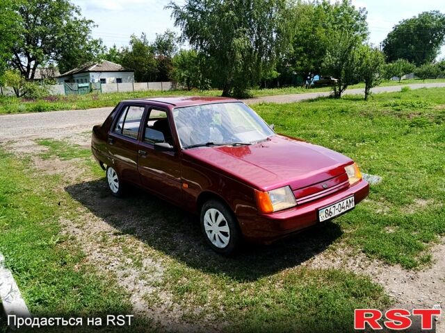 Красный ЗАЗ Славута, объемом двигателя 1.2 л и пробегом 96 тыс. км за 1200 $, фото 1 на Automoto.ua