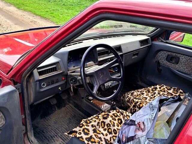 Красный ЗАЗ Славута, объемом двигателя 1.2 л и пробегом 160 тыс. км за 700 $, фото 3 на Automoto.ua