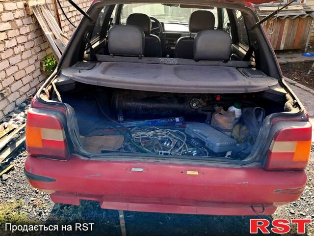 ЗАЗ Славута 2003 в Павлограде на Automoto.ua Красный ЗАЗ Славута, объемом двигателя 1.2 л и пробегом 120 тыс. км за 800 $, фото 3 на Automoto.ua