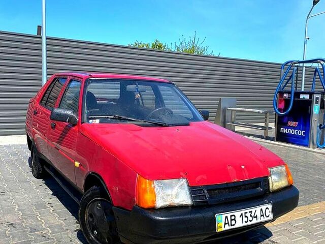 ЗАЗ Славута 2003 в Николаеве на Automoto.ua Красный ЗАЗ Славута, объемом двигателя 1.2 л и пробегом 121 тыс. км за 650 $, фото 1 на Automoto.ua