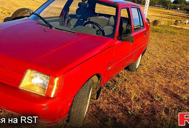 Красный ЗАЗ Славута, объемом двигателя 1.2 л и пробегом 65 тыс. км за 899 $, фото 3 на Automoto.ua