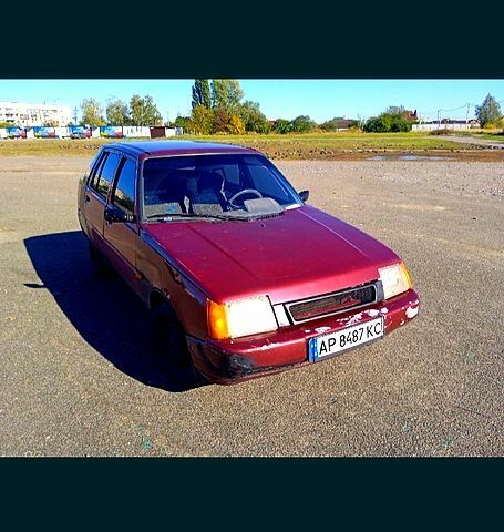 Красный ЗАЗ Славута, объемом двигателя 1.2 л и пробегом 200 тыс. км за 550 $, фото 4 на Automoto.ua