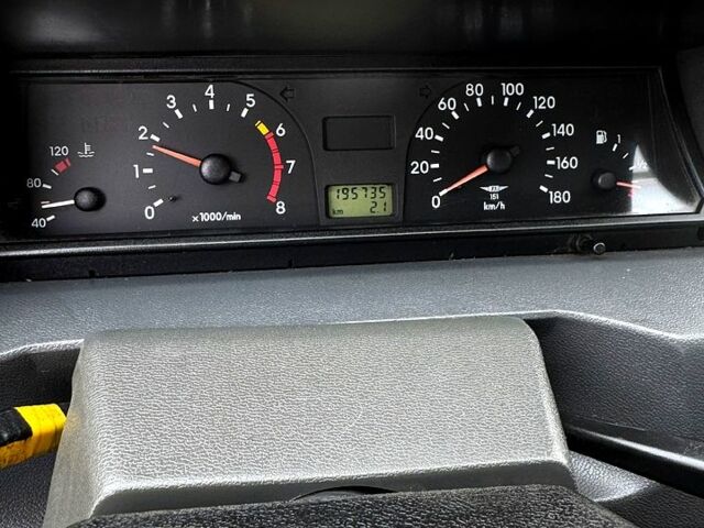 Красный ЗАЗ Славута, объемом двигателя 1.2 л и пробегом 195 тыс. км за 550 $, фото 7 на Automoto.ua