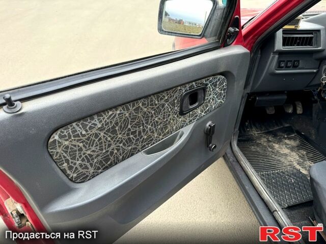 Красный ЗАЗ Славута, объемом двигателя 1.2 л и пробегом 120 тыс. км за 950 $, фото 9 на Automoto.ua