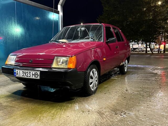 Красный ЗАЗ Славута, объемом двигателя 1.2 л и пробегом 250 тыс. км за 1000 $, фото 1 на Automoto.ua