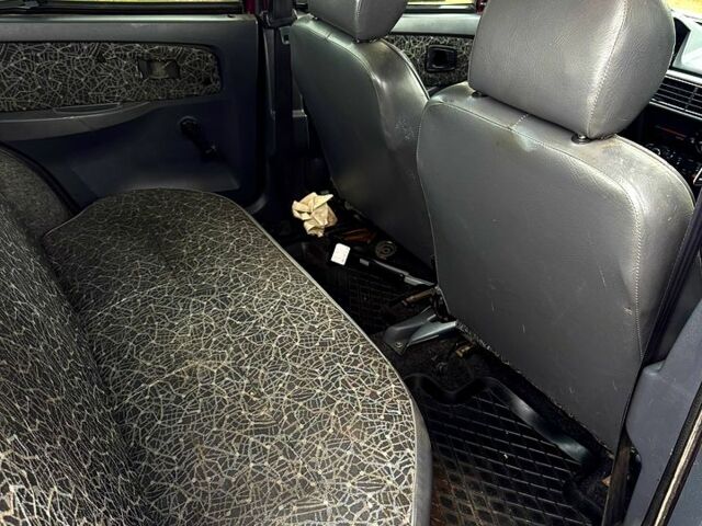 Красный ЗАЗ Славута, объемом двигателя 1.2 л и пробегом 195 тыс. км за 550 $, фото 5 на Automoto.ua