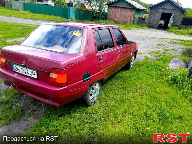 Красный ЗАЗ Славута, объемом двигателя 1.2 л и пробегом 160 тыс. км за 900 $, фото 6 на Automoto.ua