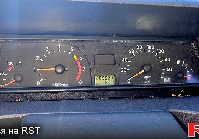Червоний ЗАЗ Славута, об'ємом двигуна 1.3 л та пробігом 209 тис. км за 1100 $, фото 2 на Automoto.ua