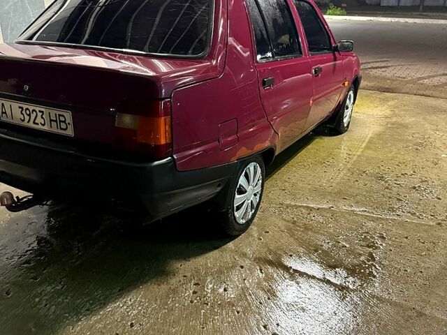 Красный ЗАЗ Славута, объемом двигателя 1.2 л и пробегом 250 тыс. км за 1000 $, фото 2 на Automoto.ua