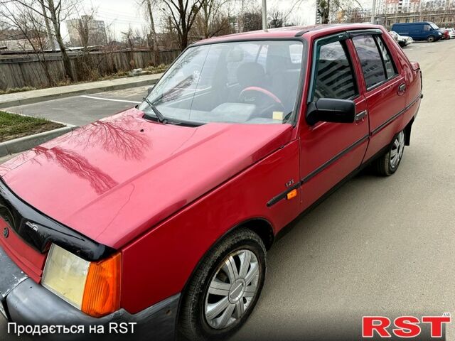 Красный ЗАЗ Славута, объемом двигателя 1.2 л и пробегом 120 тыс. км за 950 $, фото 12 на Automoto.ua