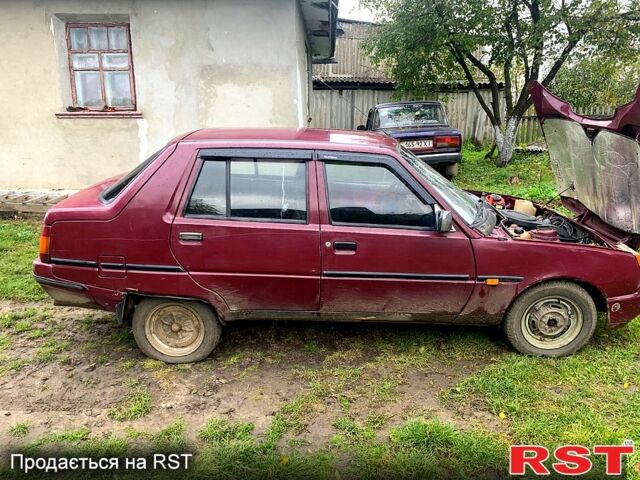 ЗАЗ Славута 2005 в Хмельницком на Automoto.ua Красный ЗАЗ Славута, объемом двигателя 1.2 л и пробегом 0 тыс. км за 400 $, фото 1 на Automoto.ua