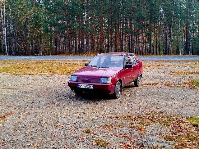 Червоний ЗАЗ Славута, об'ємом двигуна 1.2 л та пробігом 70 тис. км за 1000 $, фото 2 на Automoto.ua