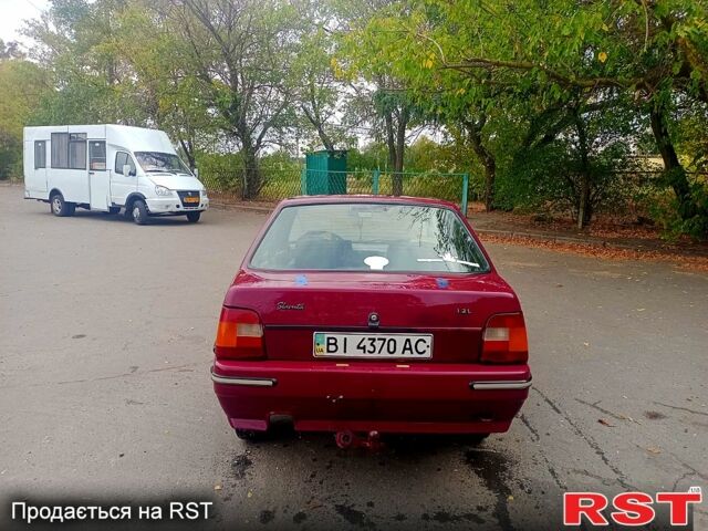Красный ЗАЗ Славута, объемом двигателя 1.2 л и пробегом 100 тыс. км за 550 $, фото 2 на Automoto.ua