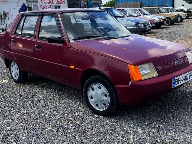 Красный ЗАЗ Славута, объемом двигателя 1.2 л и пробегом 96 тыс. км за 1050 $, фото 1 на Automoto.ua