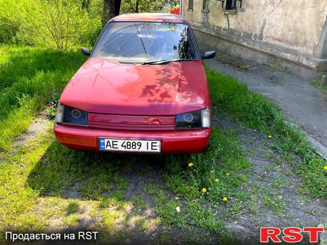 Червоний ЗАЗ Славута, об'ємом двигуна 1.2 л та пробігом 200 тис. км за 1200 $, фото 3 на Automoto.ua
