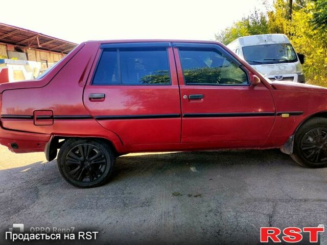 Красный ЗАЗ Славута, объемом двигателя 1.2 л и пробегом 0 тыс. км за 700 $, фото 2 на Automoto.ua