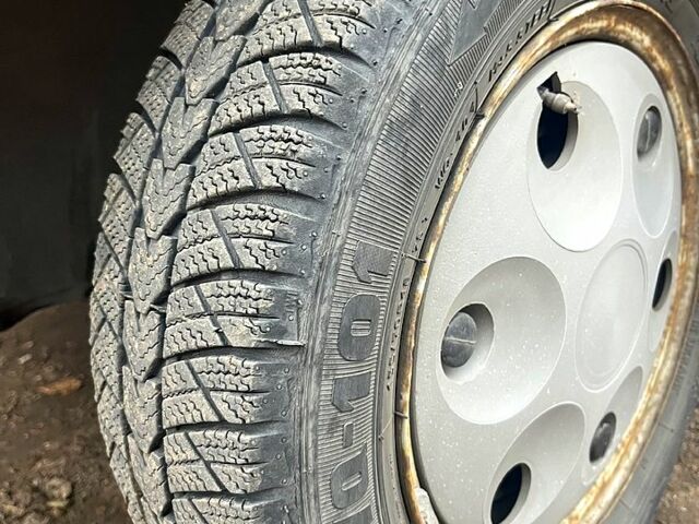 Красный ЗАЗ Славута, объемом двигателя 1.2 л и пробегом 65 тыс. км за 1050 $, фото 9 на Automoto.ua