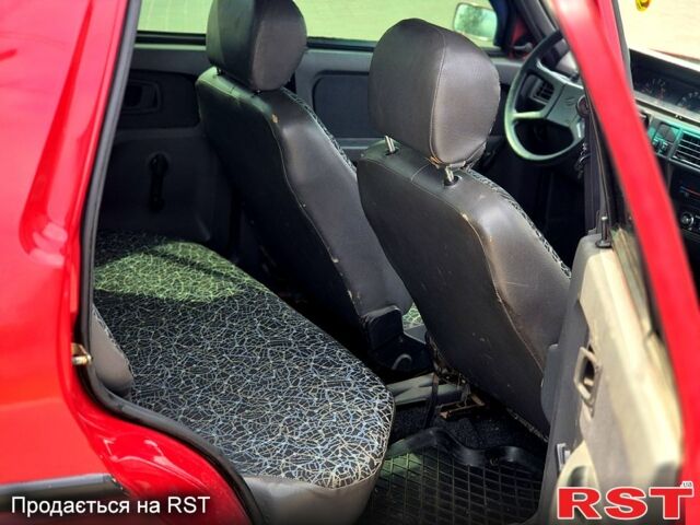 Красный ЗАЗ Славута, объемом двигателя 1.2 л и пробегом 150 тыс. км за 1250 $, фото 5 на Automoto.ua